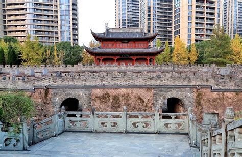  Chuzhou Ancient City Walls: History Wrapped in Stone and Legend!