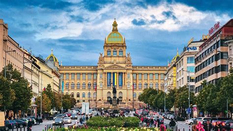 Muzeum Narodowe w Taizhou – Odkryj Skarbów Z przeszłości i Zgłęb Tajemnice Chińskiej Historii!