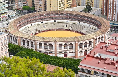  Plaza de Toros de Ronda: Areną z Historią i Widokiem Zapierającym Tedy!